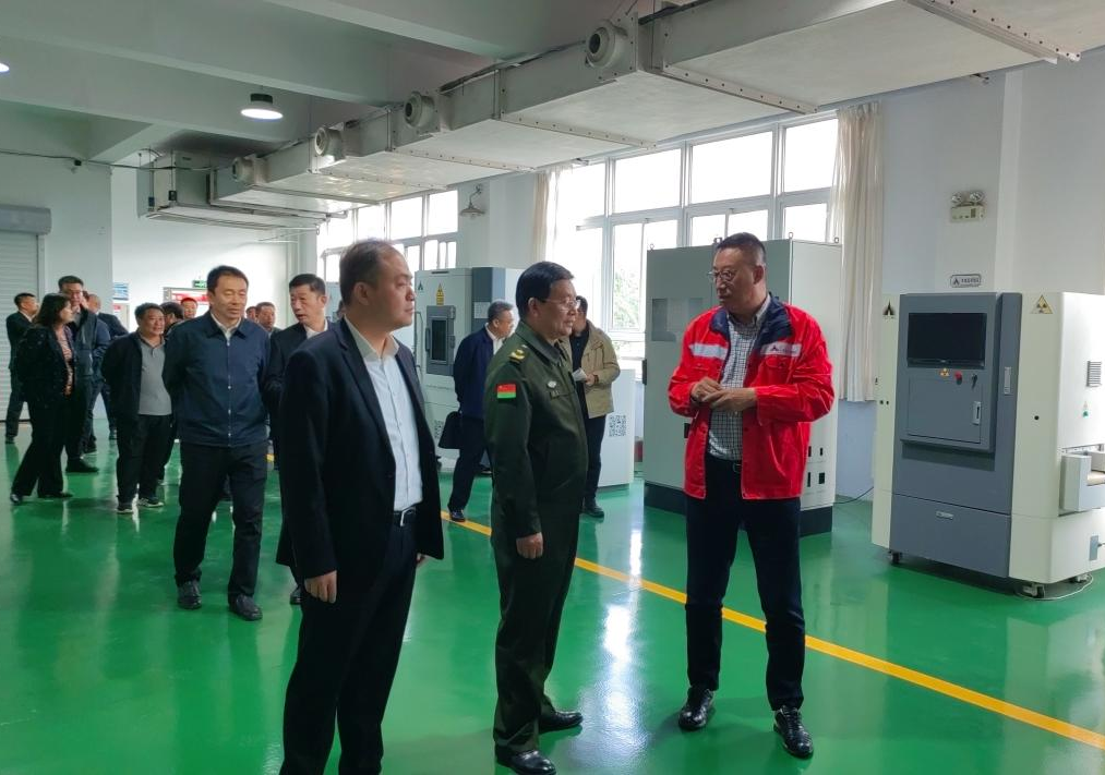 省委常委梁平到豪運國際集團調研考察